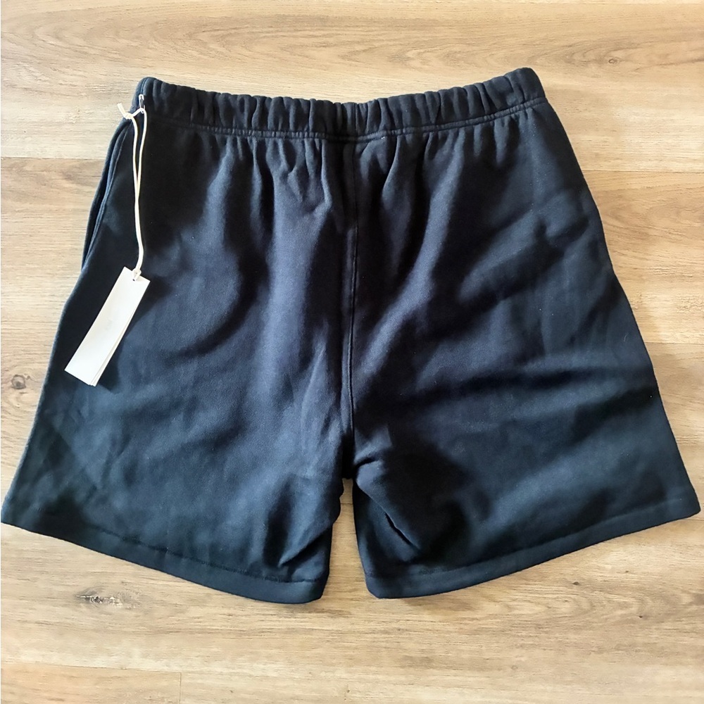 Essentials Fear of God Soccer Fleece Shorts Jet Black Size L NWT - Picture 6 of 8